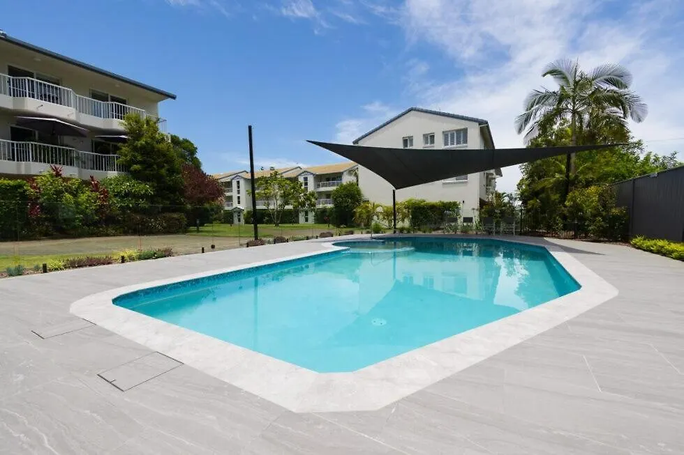 Cosy Central Burleigh Getaway Gold Coast Apartment